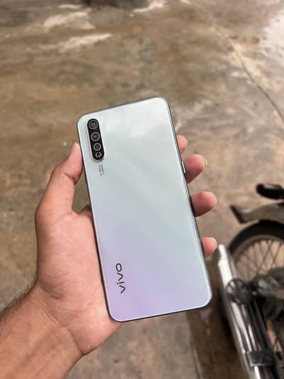 Vivo S1