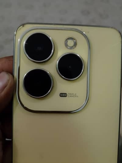 Infinix Hot 40 Pro