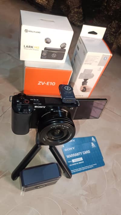 Sony ZV E10 + Sony Wireless Grip + Lark M2 mic