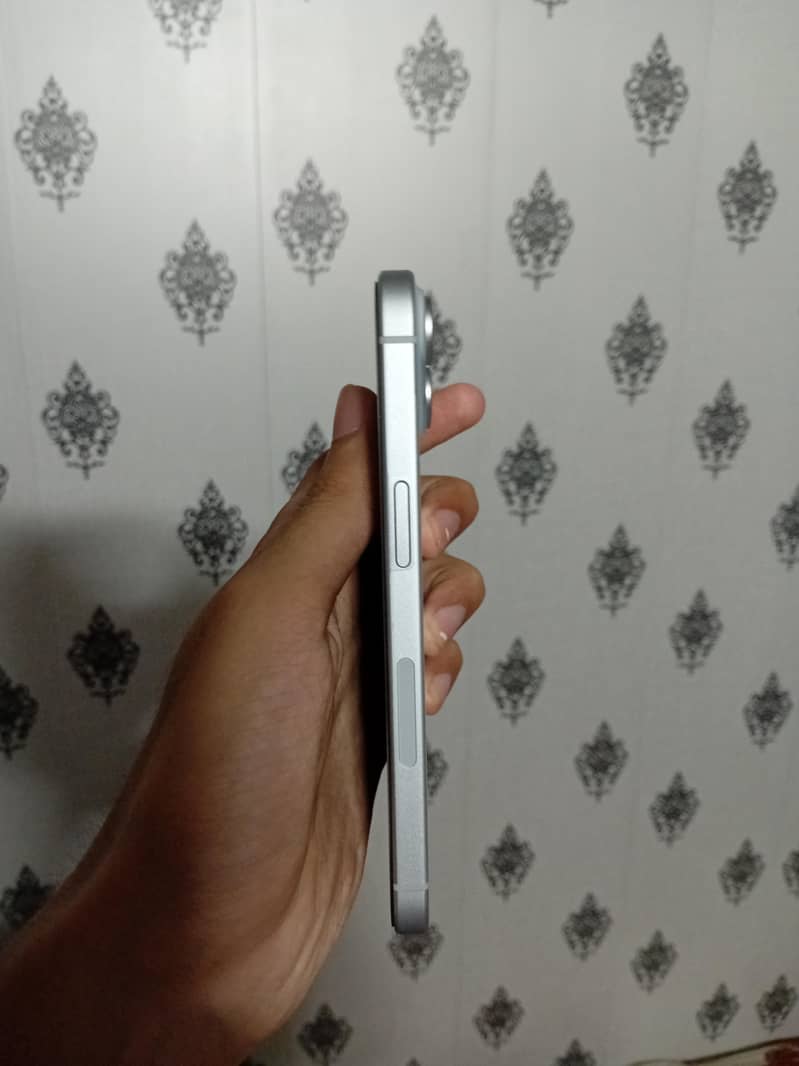 Apple iPhone 15 1