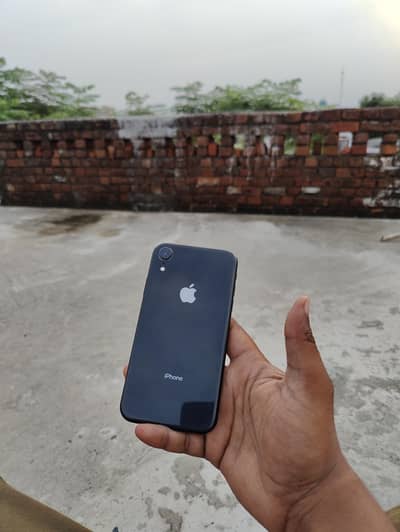 Apple iPhone XR