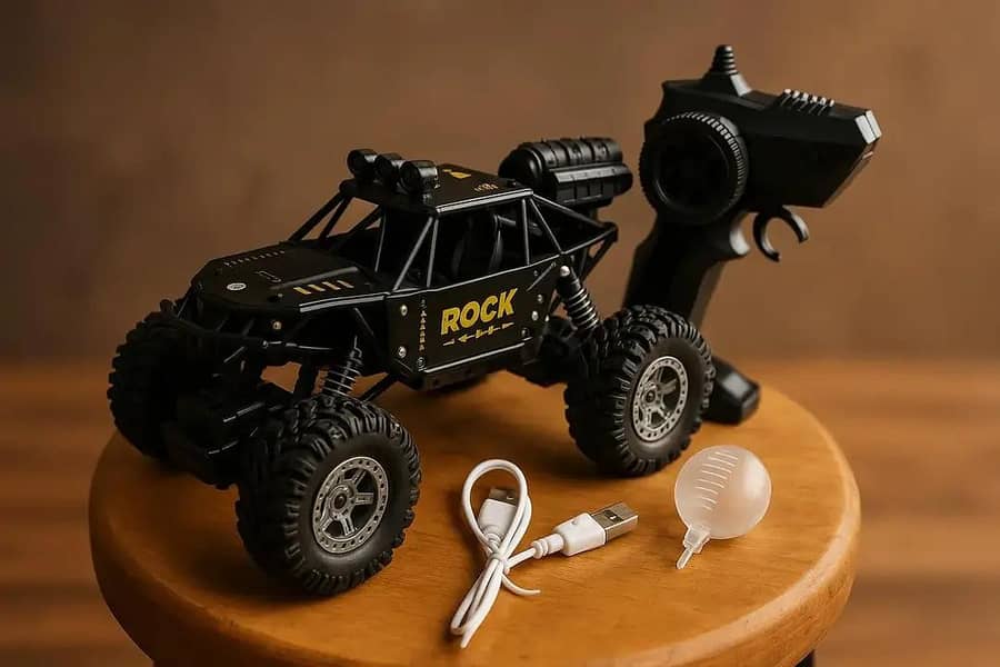 Plastic RC Car 0
