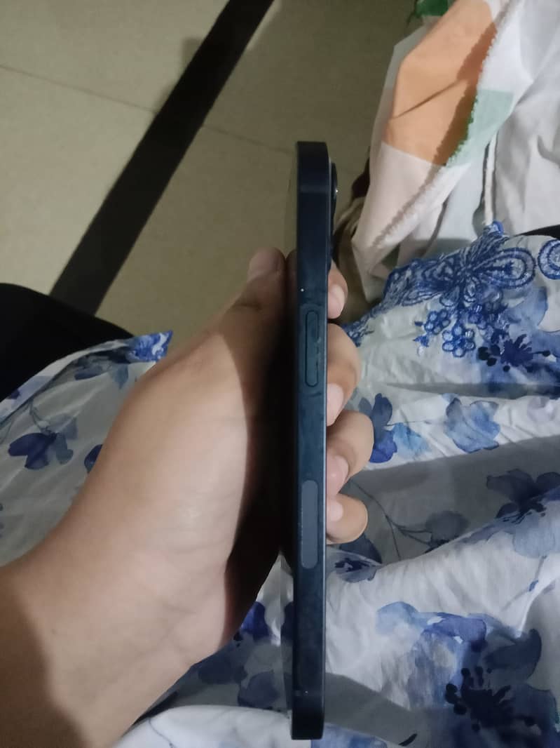 Iphone 13 jv 0