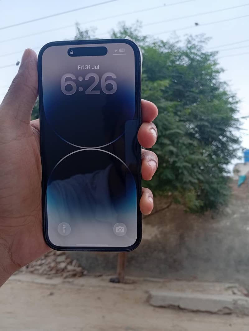 Apple iPhone 14 Pro 1