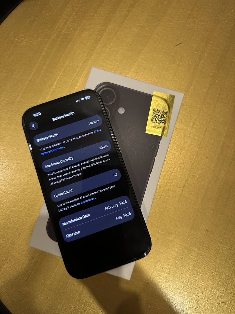 Apple iPhone 16 5