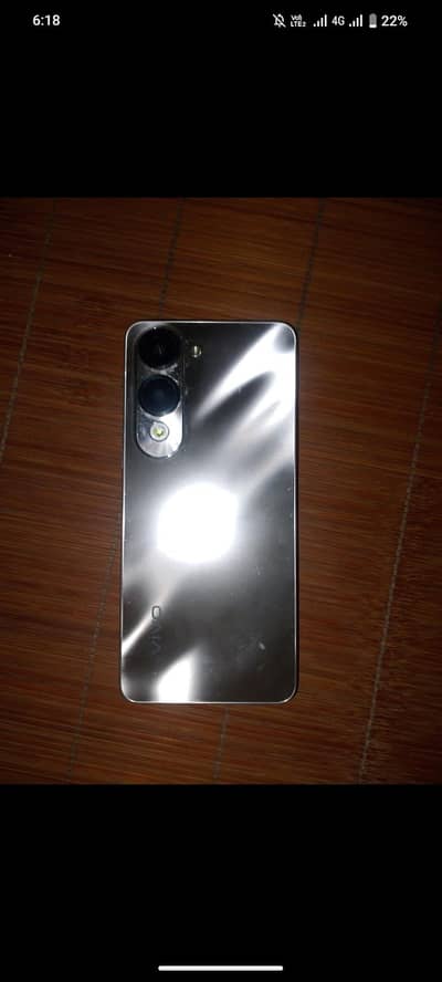 4 128 best condition no charger