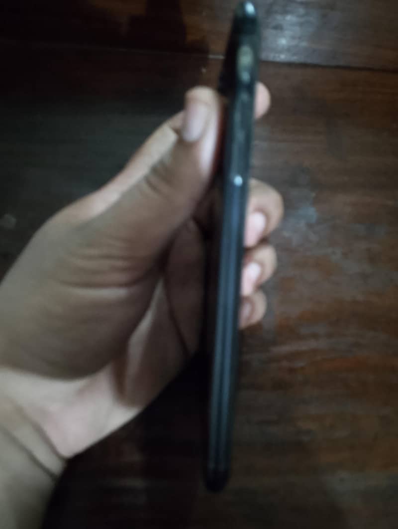 Apple iPhone 7 Plus 2