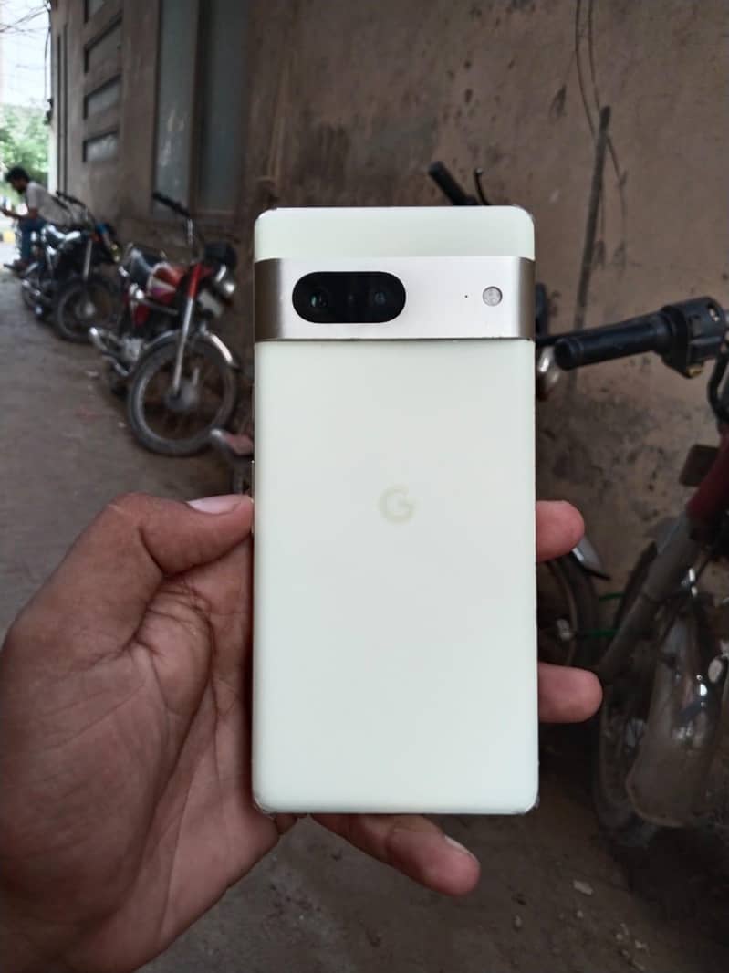 Google Pixel 7 1