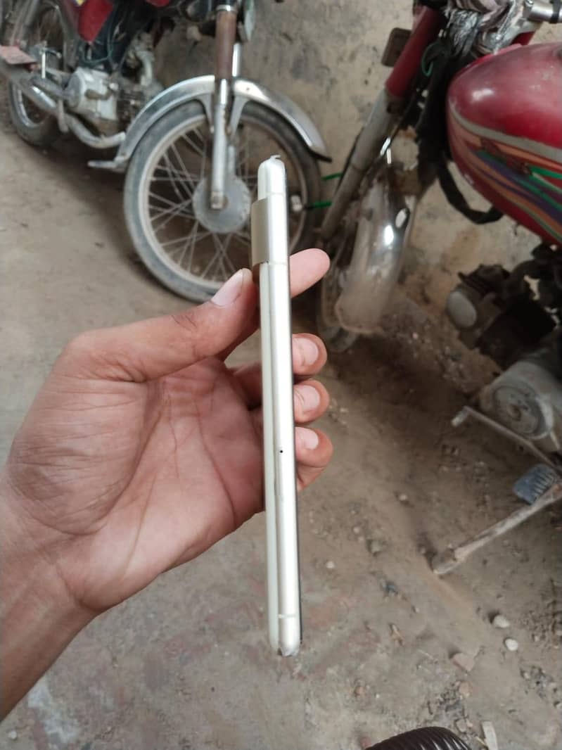 Google Pixel 7 6