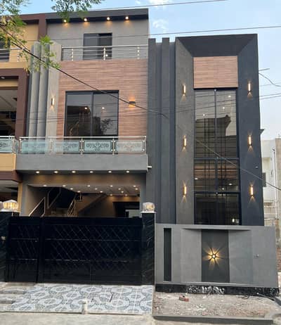 5 MARLA BRAND NEW LUXURY HOUSE AVAILABLE FOR SALE IN NASHEMEN E IQBAL PHASE 2