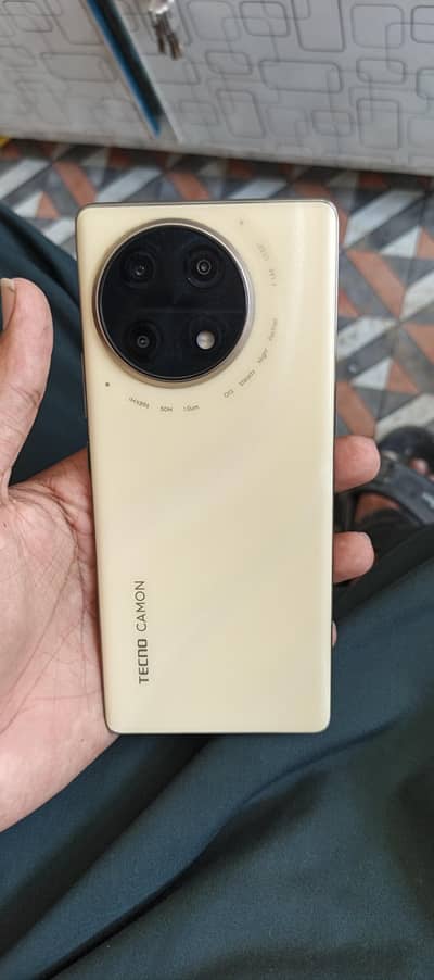 Tecno CAMON 30S