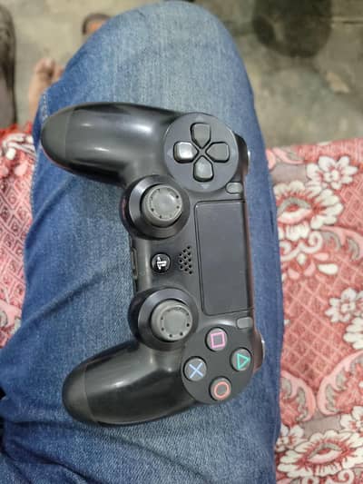 PS4 pro genuine controller