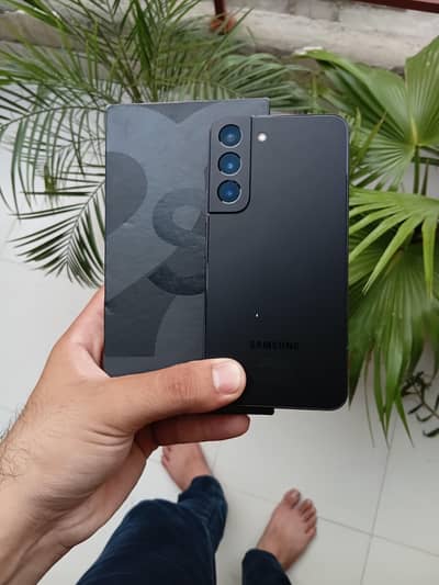 Samsung Mobile S22 non pta with box