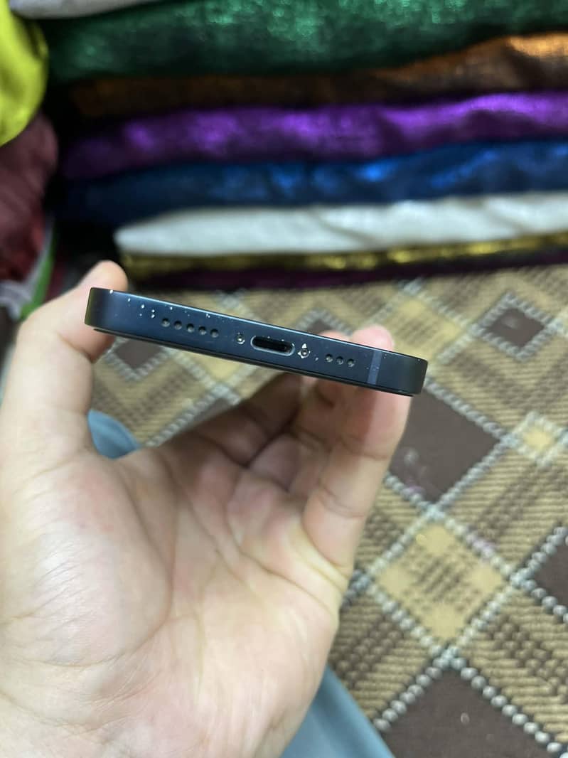 Apple iPhone 13 1
