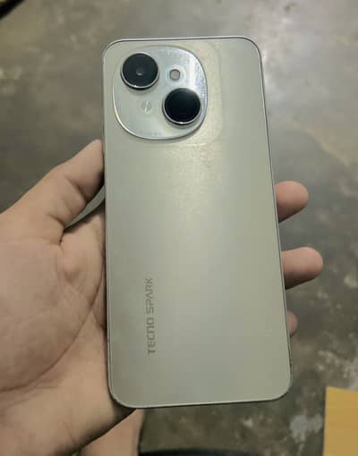 Tecno Spark Go 1