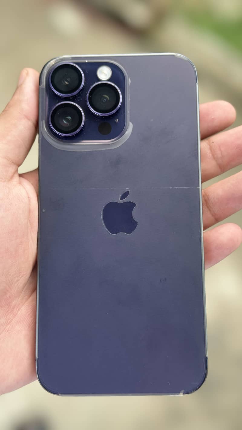 Apple iPhone 14 Pro Max 1