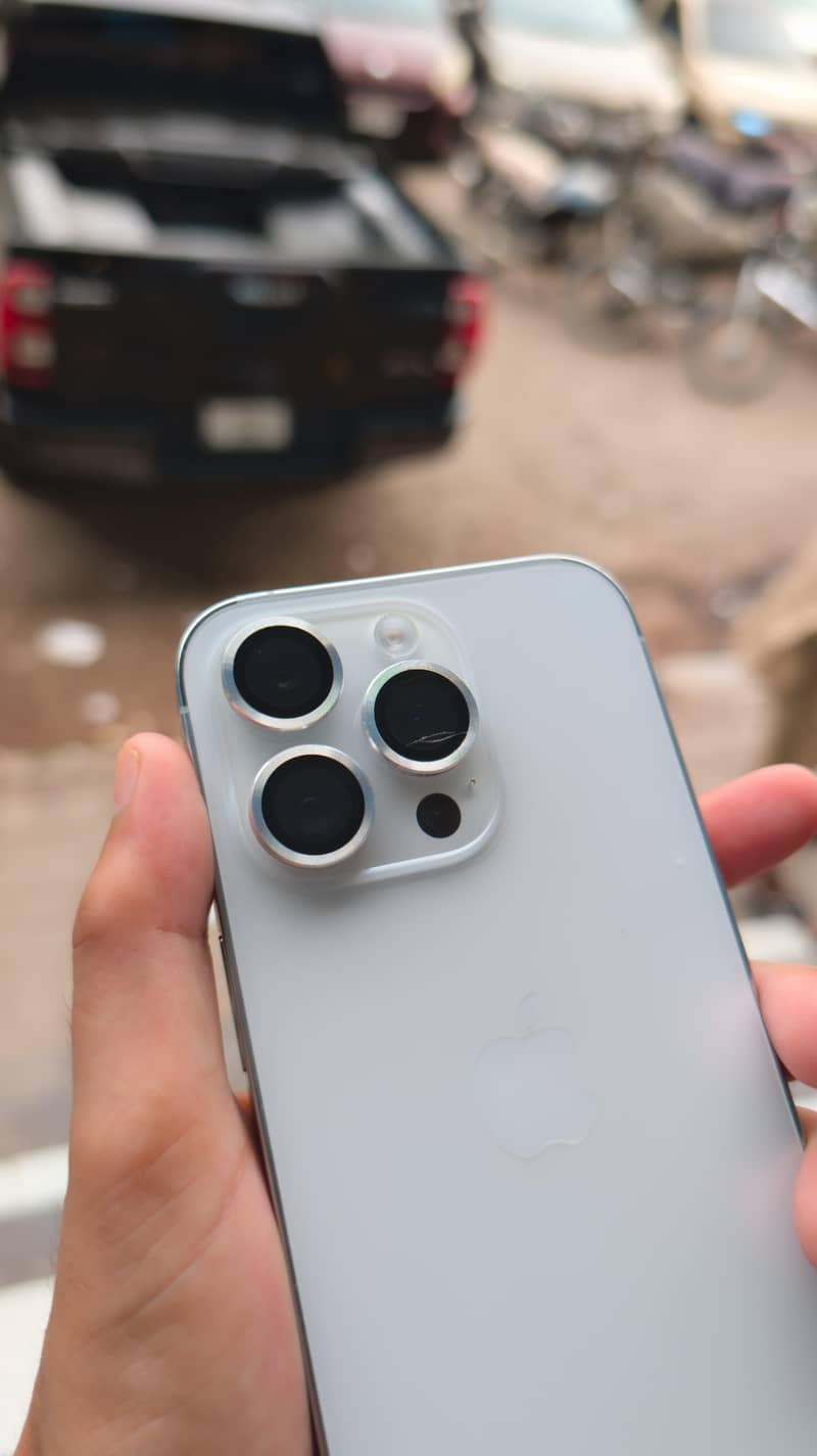 iphone 14 pro 2