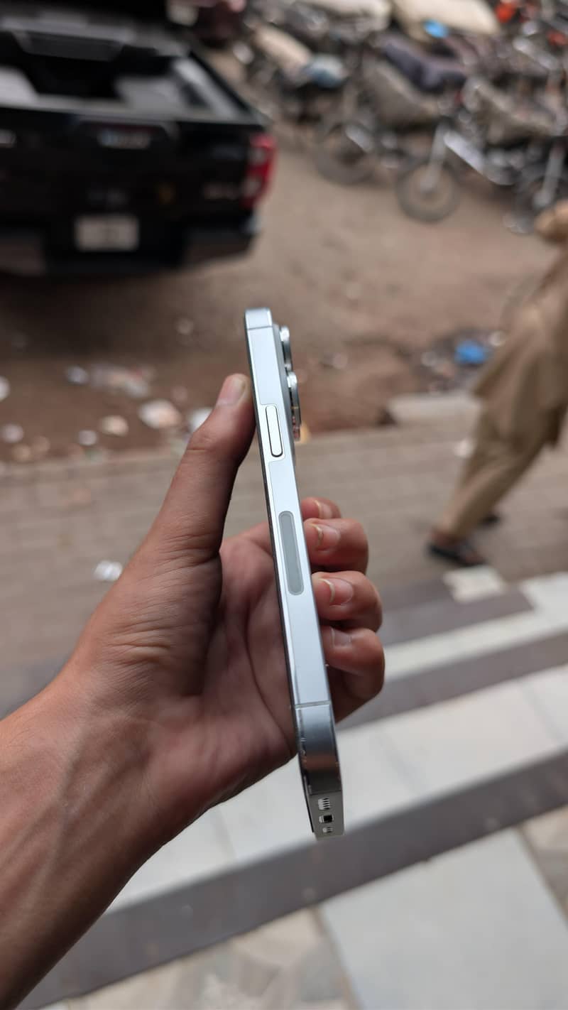 iphone 14 pro 7