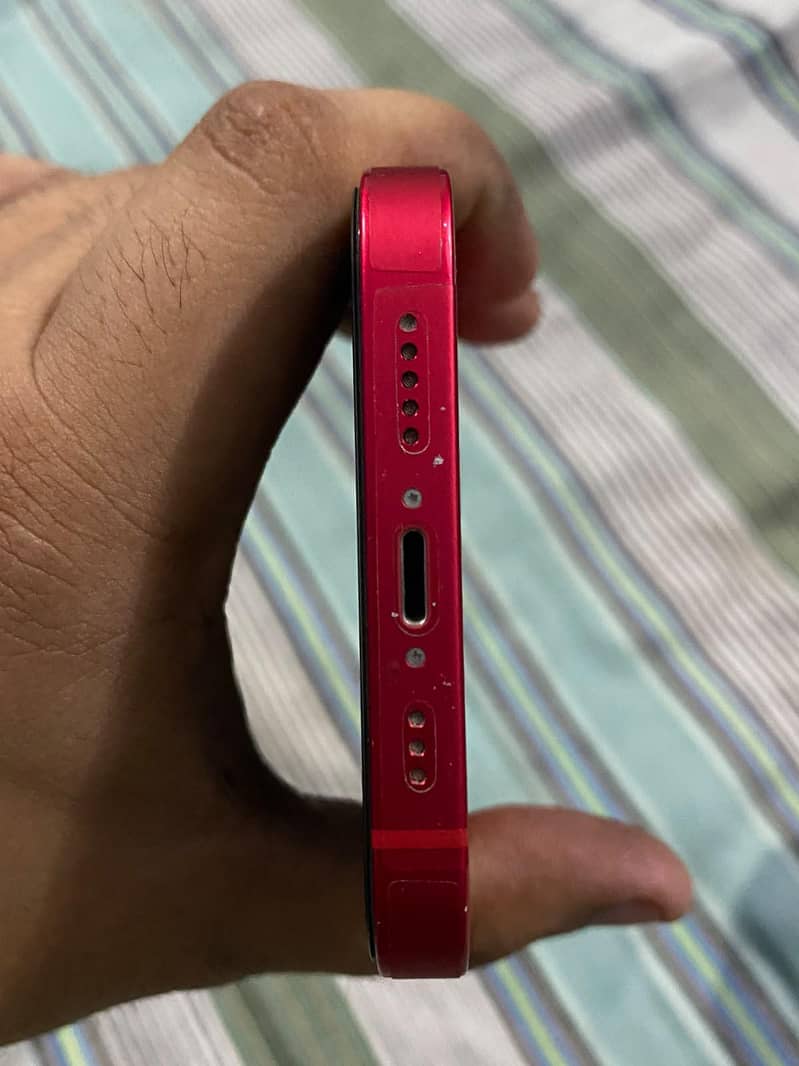 Apple iPhone 14 3