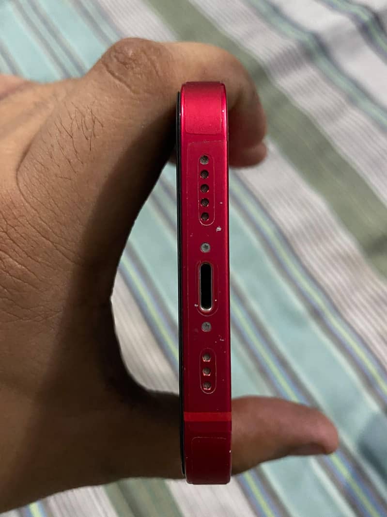 Apple iPhone 14 4