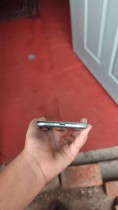 Apple iPhone XS