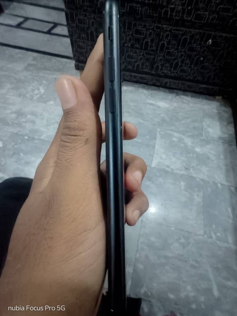 Apple iPhone SE3 5