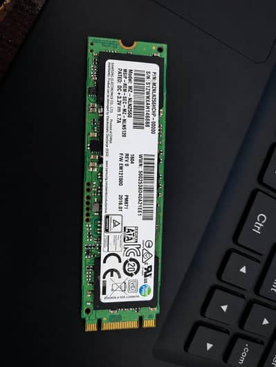 SSd M2 Samsung PM871 256GB M. 2 2280 OEM SATA Solid State Drive