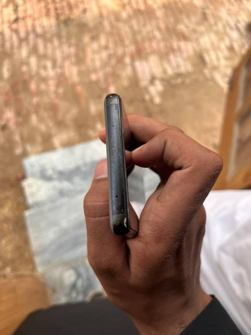 Google Pixel 6a 5