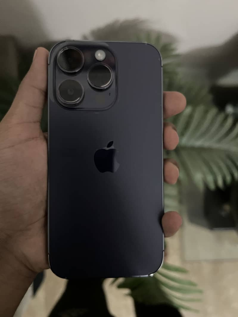 Apple iPhone 14 Pro 2