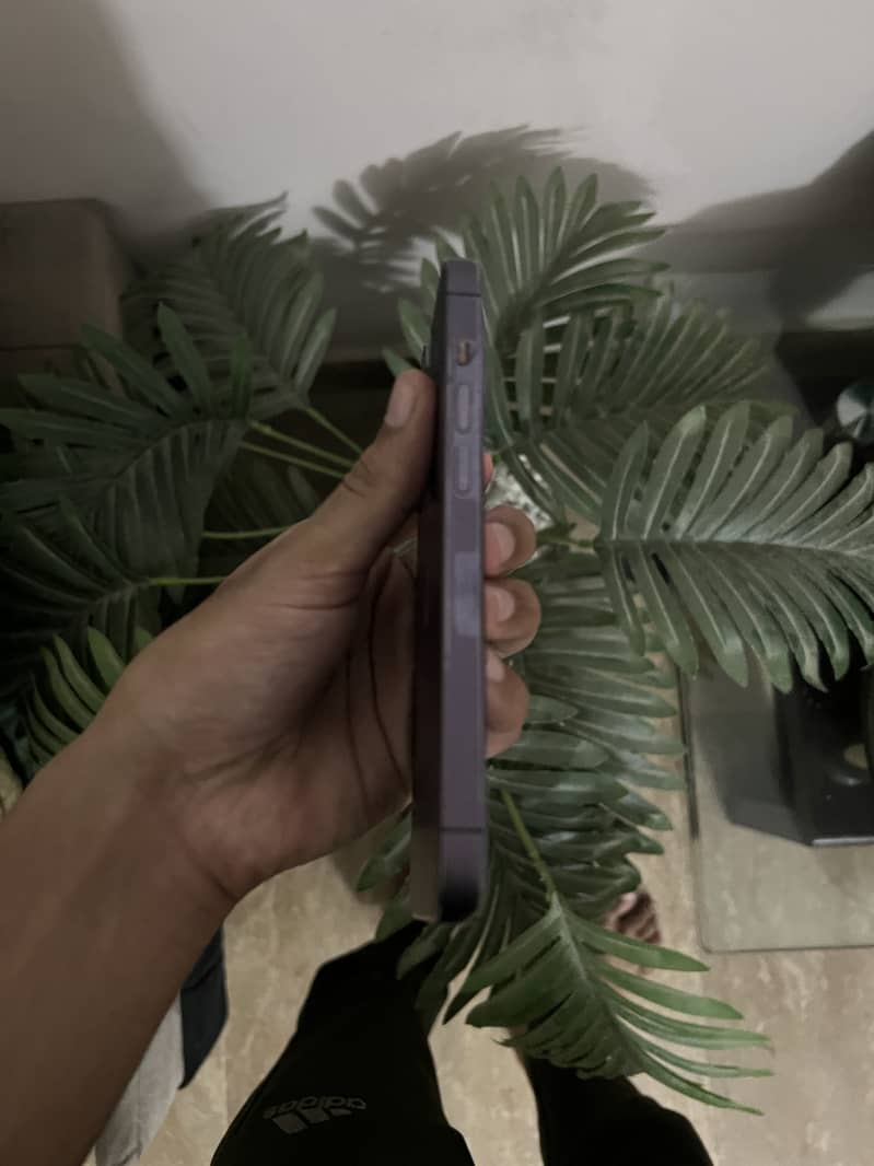 Apple iPhone 14 Pro 3