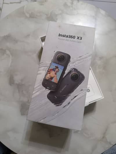 Insta360 X3 with Tripod, Selfie Stick and Memory Card
