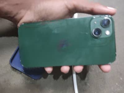 Apple iPhone 13