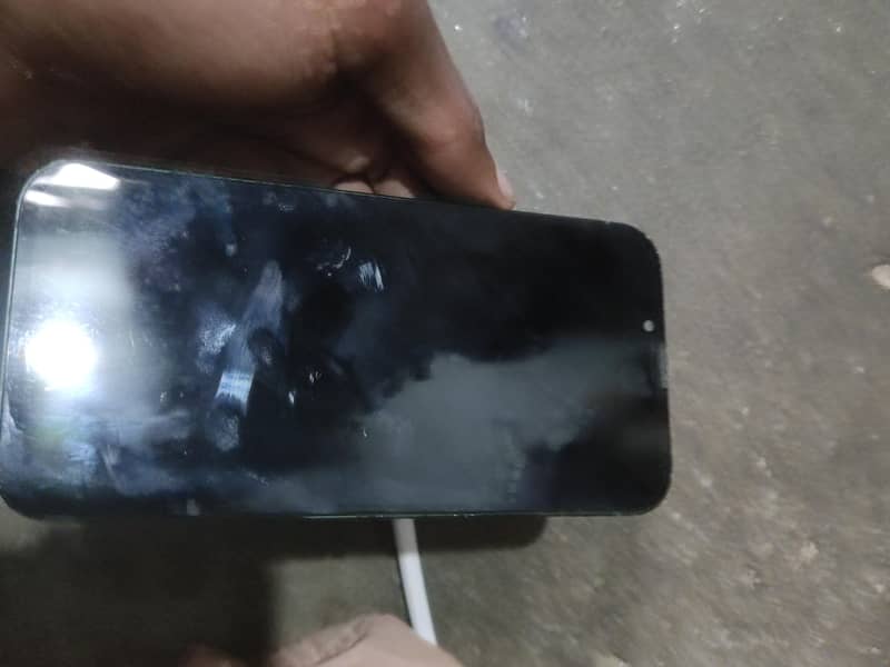 Apple iPhone 13 3