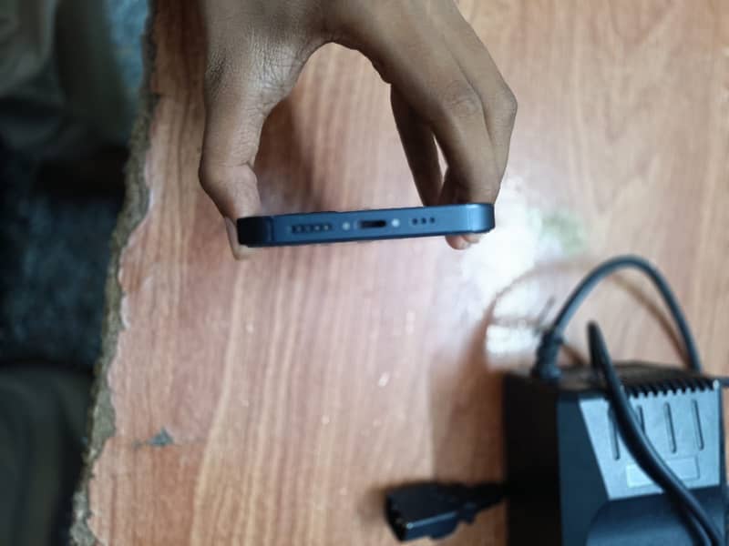 Apple iPhone 13 1
