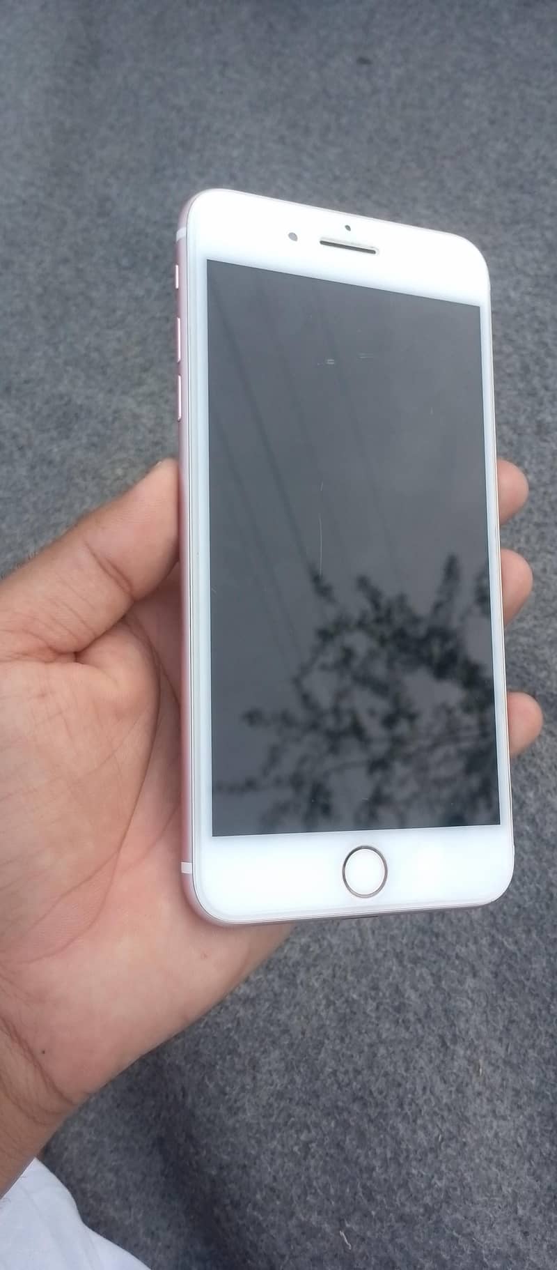 Apple iPhone 7 Plus 0