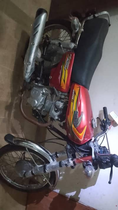 united 125