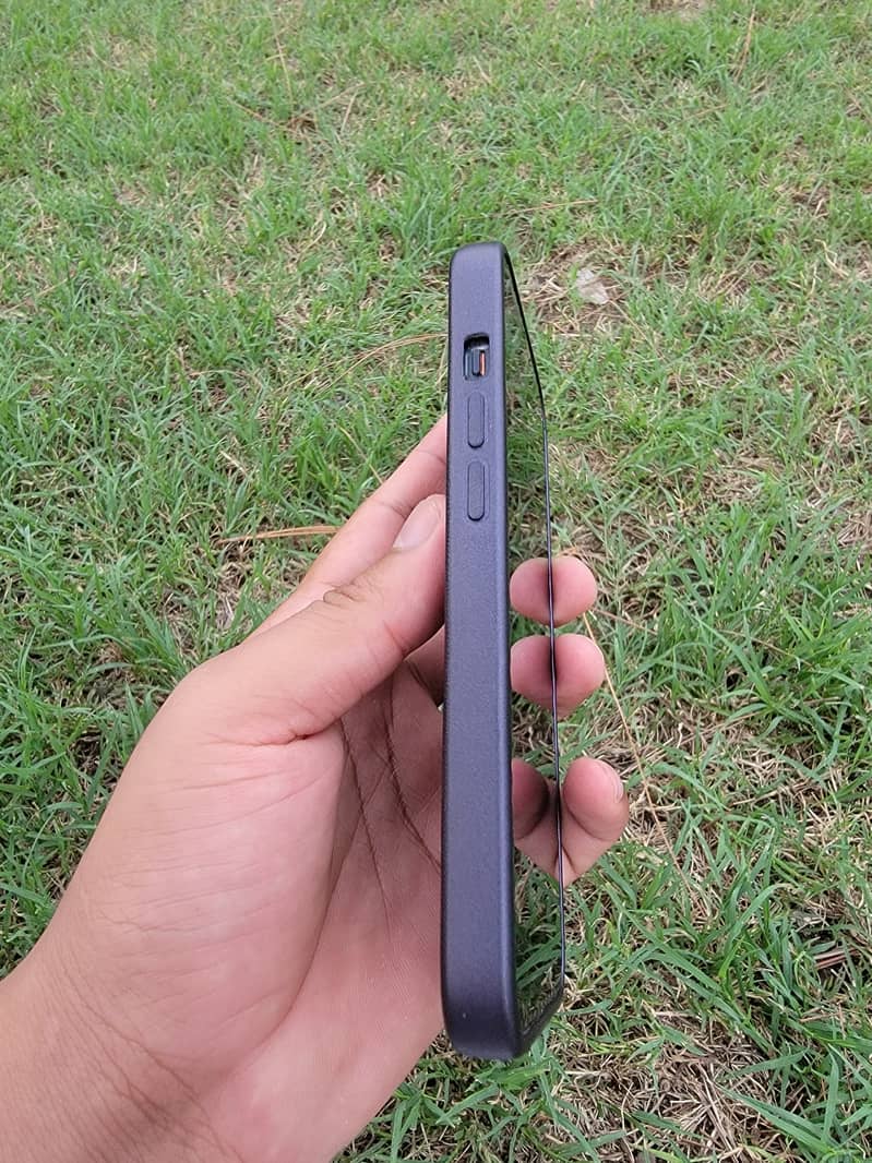 Apple iPhone 14 3