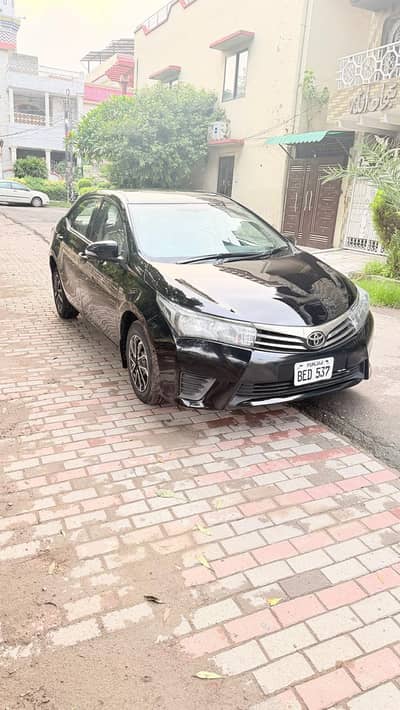 Toyota Corolla GLI 2016 (Automatic) - Urgent Sale!
