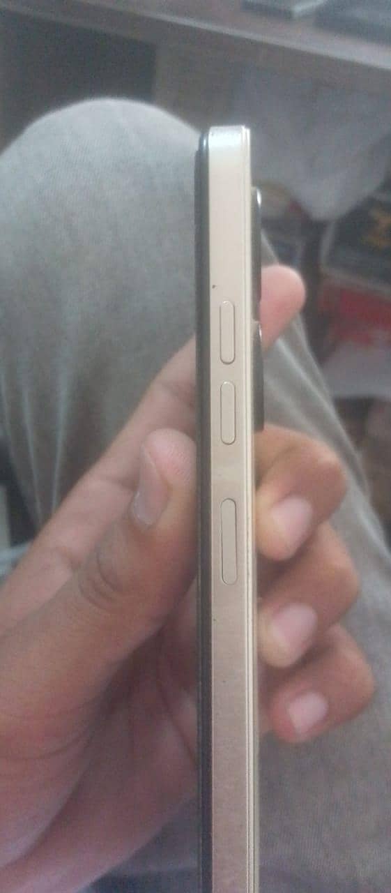Tecno CAMON 20 1