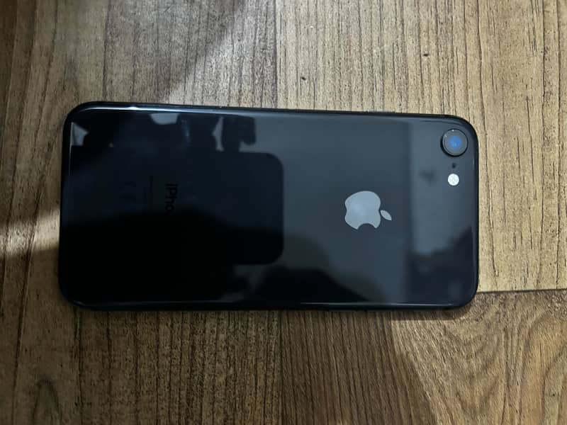 Apple iPhone 8 1