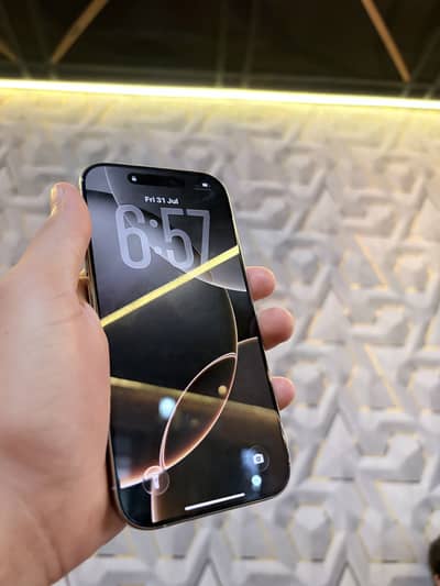 Apple iPhone 16 Pro