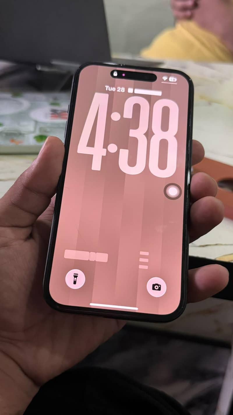 Apple iPhone 15 3
