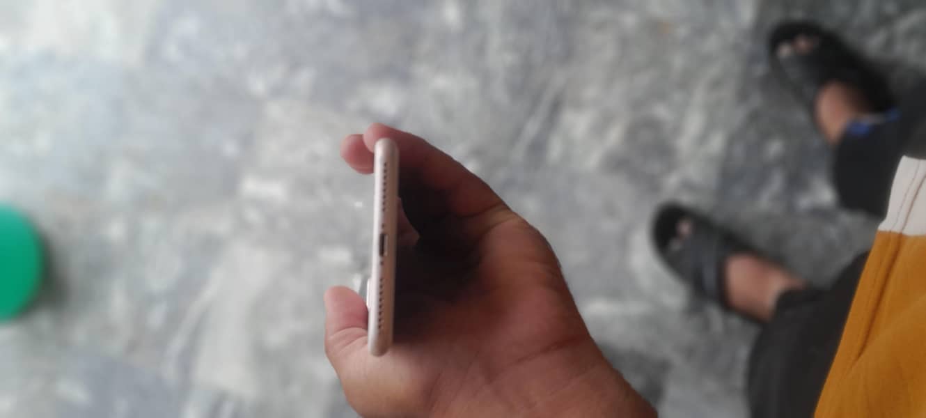 Apple iPhone 7 Plus 4