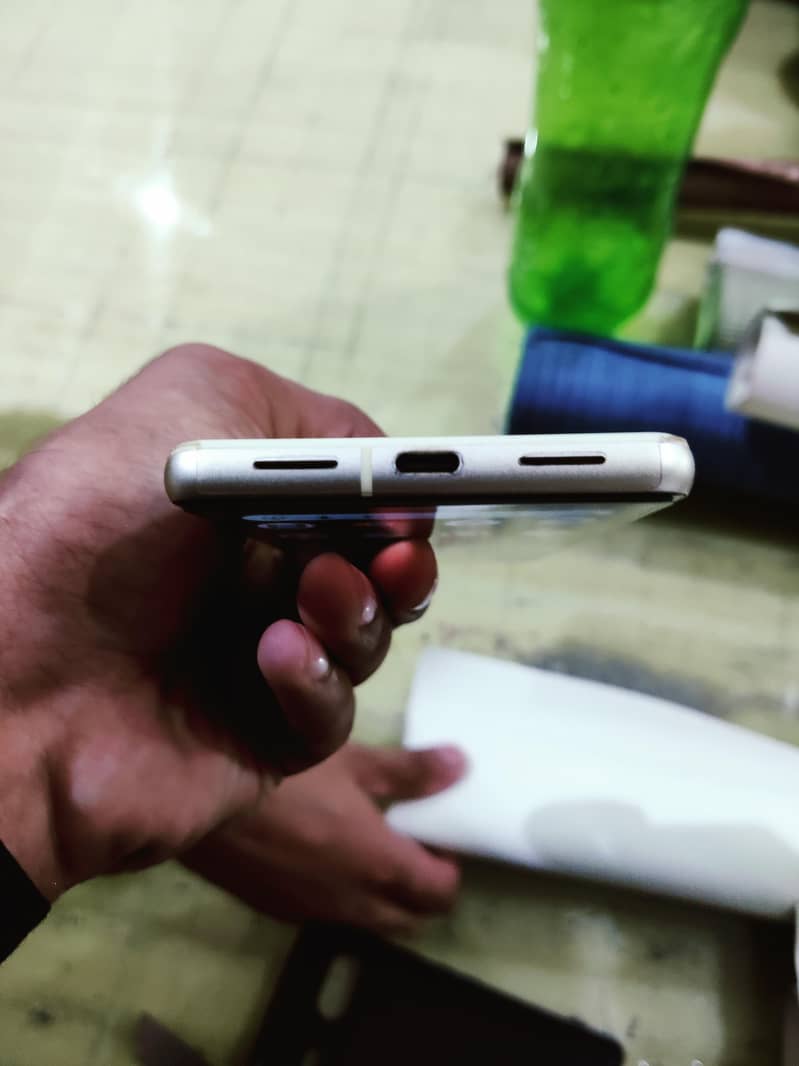 Google Pixel 7 6