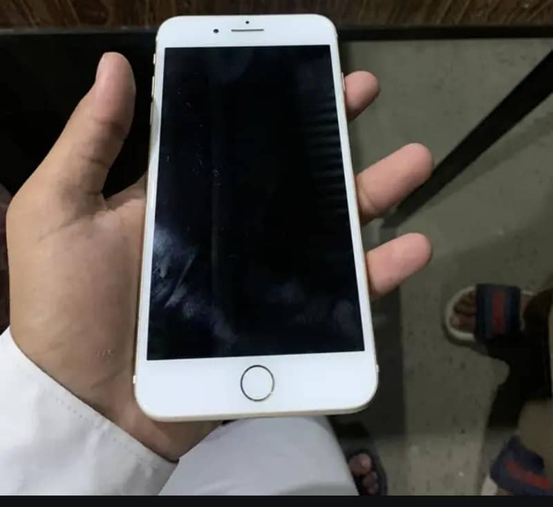 Apple iPhone 7 Plus 4