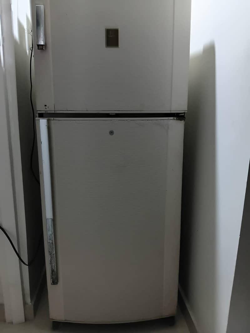 Dawlance refrigerator 1