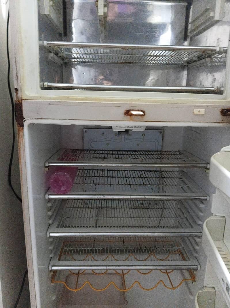 Dawlance refrigerator 4