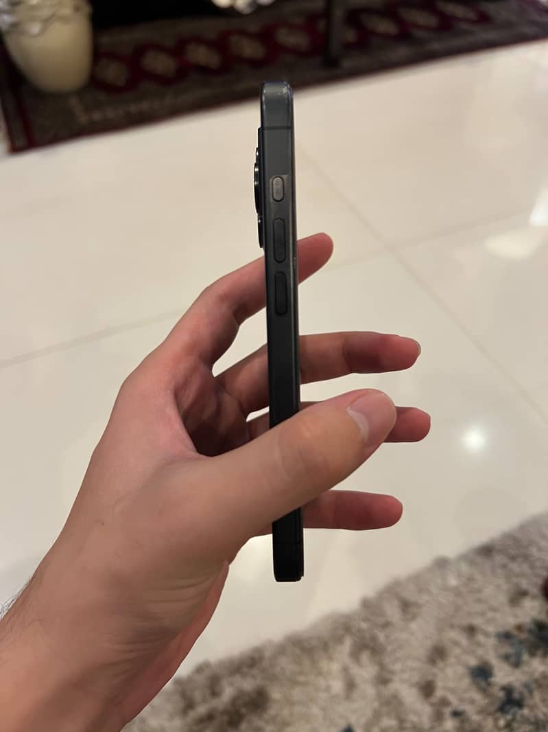 Apple iPhone 15 Pro 5