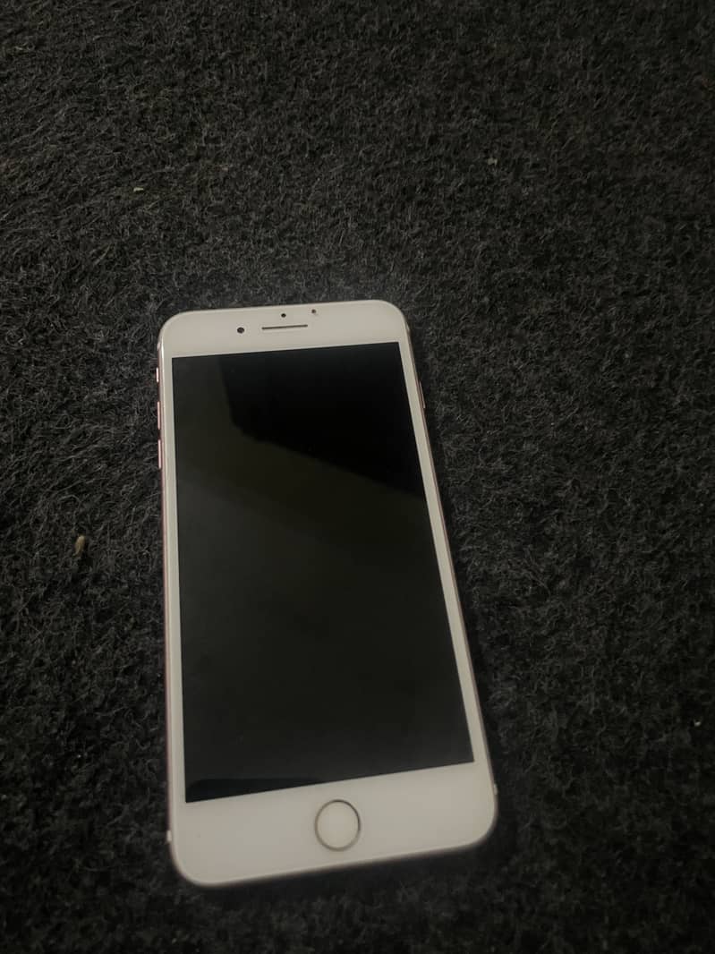 Apple iPhone 7 Plus 0