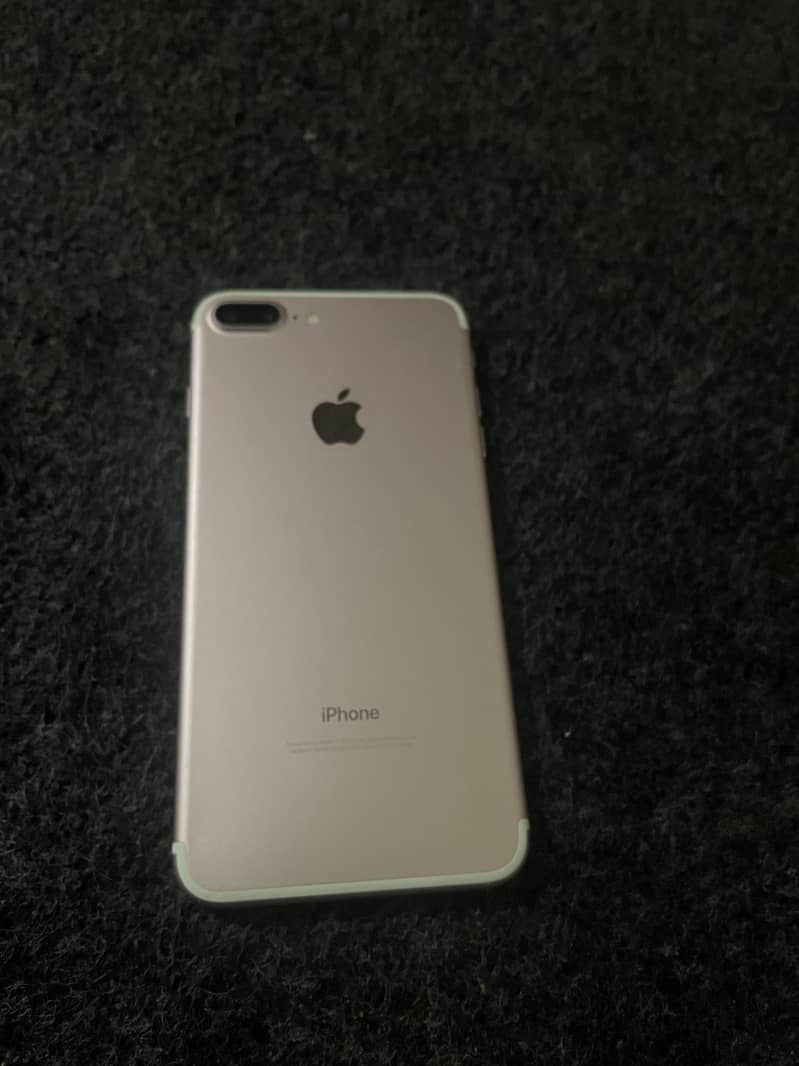 Apple iPhone 7 Plus 1